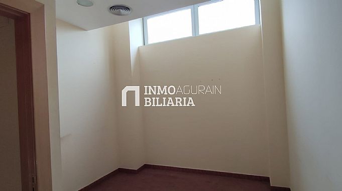 Venta de local comercial en Berriozar