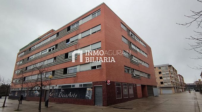 Venta de local comercial en Berriozar