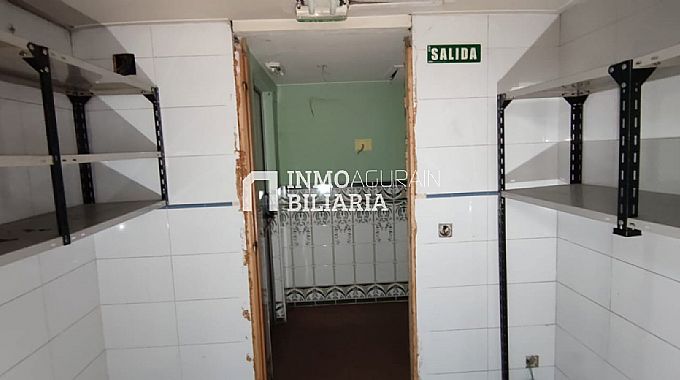 Venta de local comercial en Berriozar