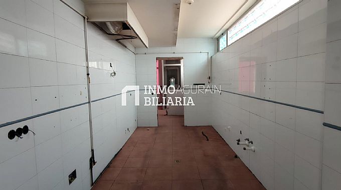 Venta de local comercial en Berriozar