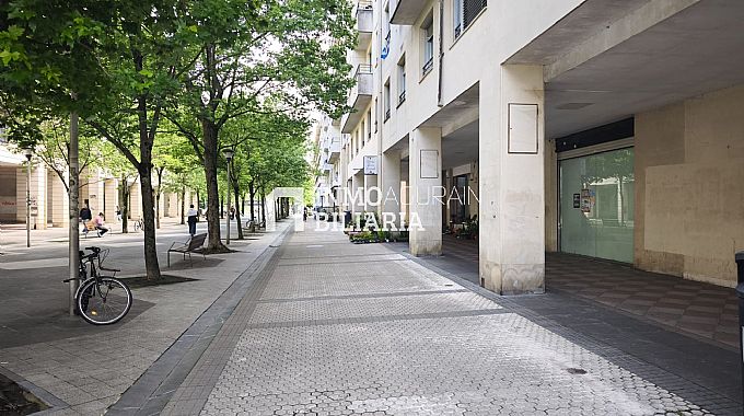 LOCAL EN CALLE OIHENART DE SAN SEBASTIAN/DONOSTIA