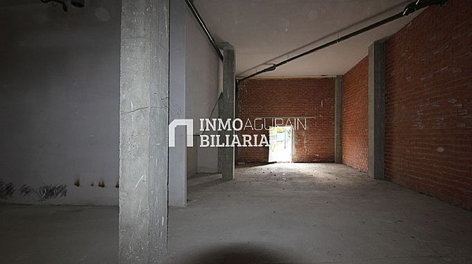 Venta de local comercial en Irua de Oca