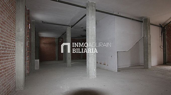 Venta de local comercial en Irua de Oca
