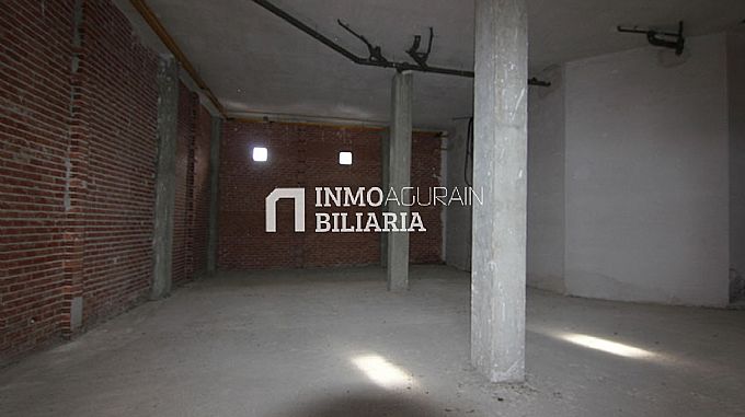 Venta de local comercial en Irua de Oca