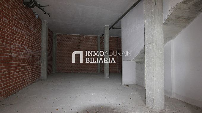Venta de local comercial en Irua de Oca