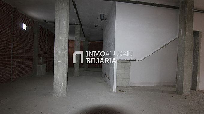 Venta de local comercial en Irua de Oca