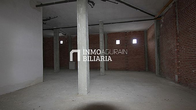 Venta de local comercial en Irua de Oca