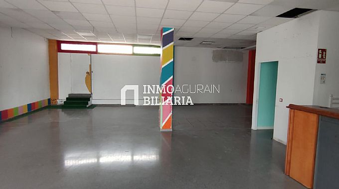 Venta de local comercial en Pamplona