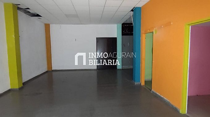 Venta de local comercial en Pamplona