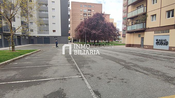 Venta de local comercial en Pamplona