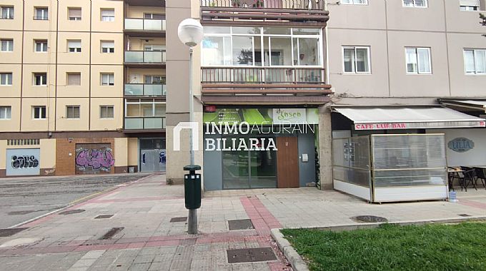 Venta de local comercial en Pamplona