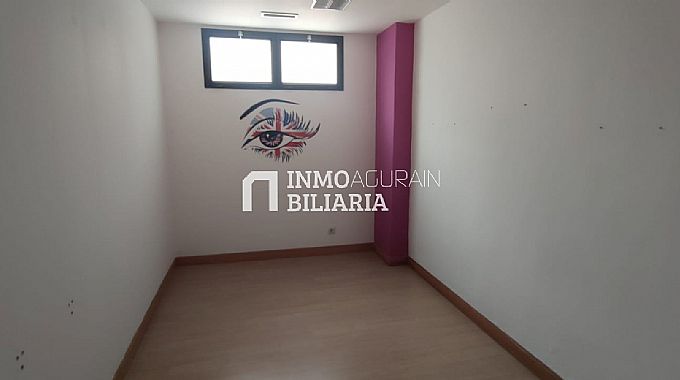 Venta de local comercial en Pamplona