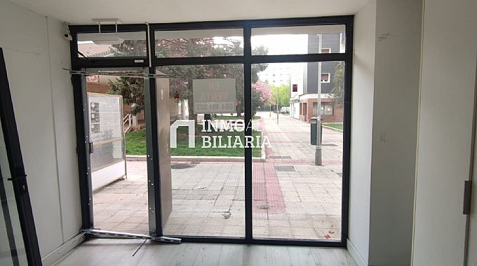 Venta de local comercial en Pamplona
