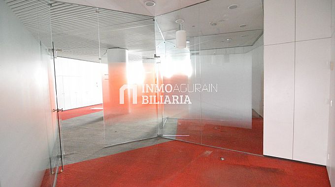 Venta de local comercial en Pamplona