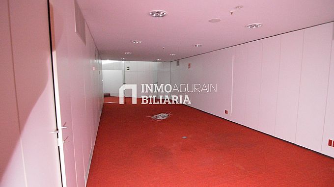 Venta de local comercial en Pamplona
