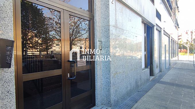 Venta de local comercial en Pamplona
