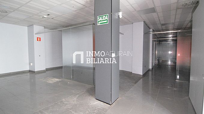 Venta de local comercial en Pamplona