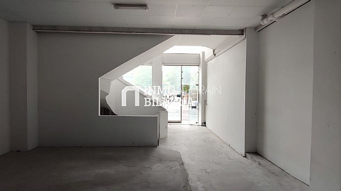 Venta de local comercial en Pamplona