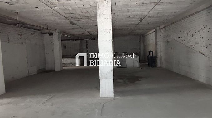 Venta de local comercial en Pamplona
