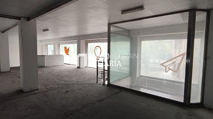 Venta de local comercial en Pamplona