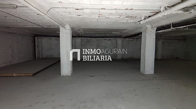 Venta de local comercial en Pamplona