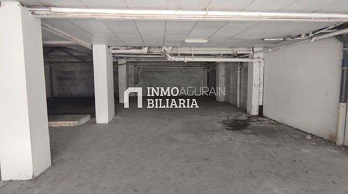 Venta de local comercial en Pamplona
