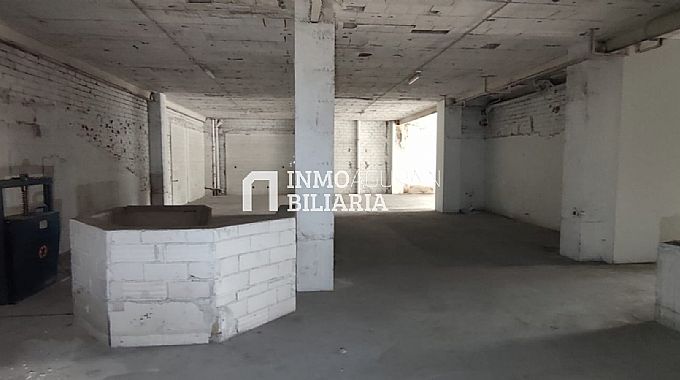 Venta de local comercial en Pamplona