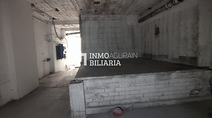 Venta de local comercial en Pamplona