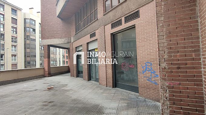 LOCAL COMERCIAL EN CALLE ABEJERAS