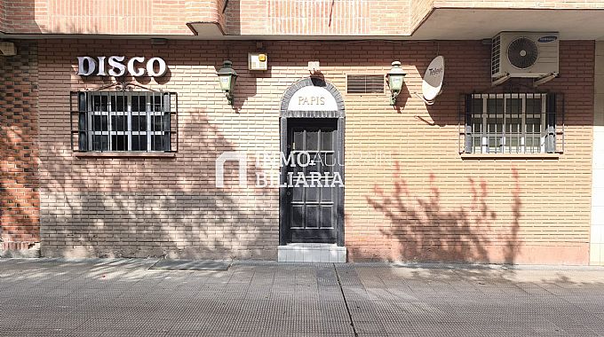 LOCAL EN TRANTREA