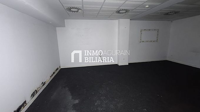 LOCAL EN MARCELO CELAYETA