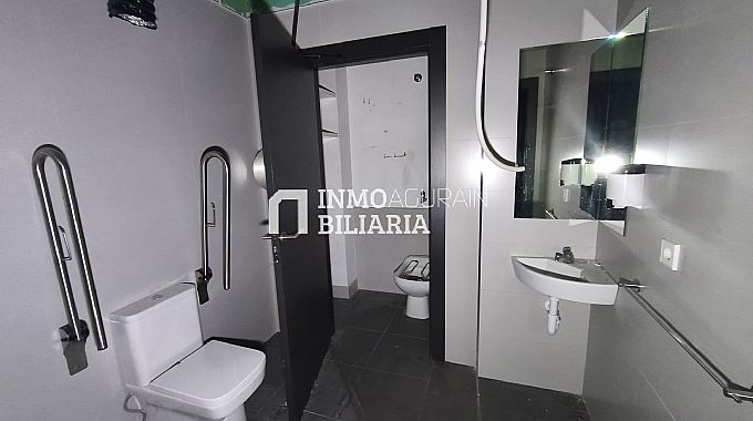 LOCAL EN MARCELO CELAYETA