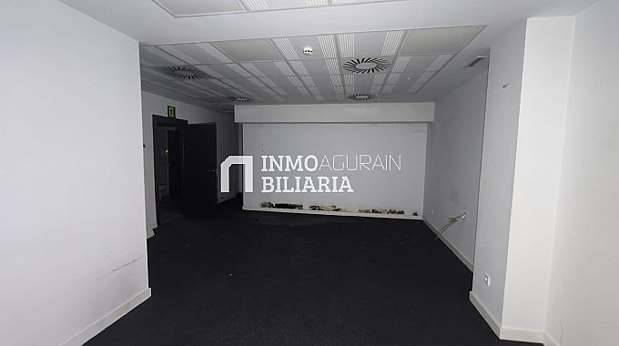 LOCAL EN MARCELO CELAYETA