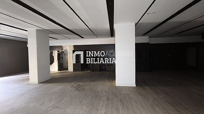 LOCAL EN MARCELO CELAYETA