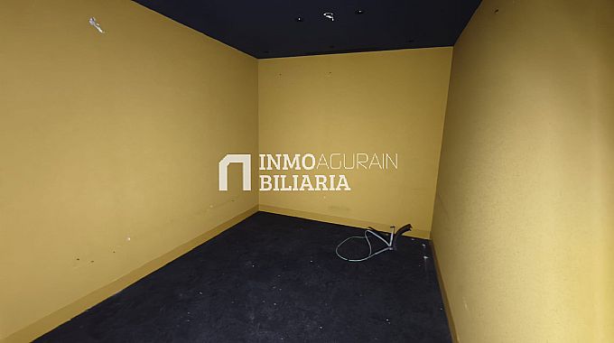 LOCAL EN MARCELO CELAYETA