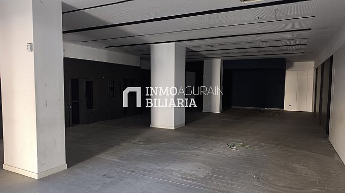 LOCAL EN MARCELO CELAYETA