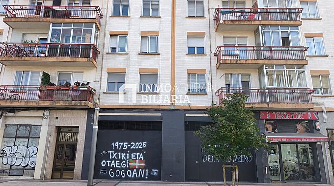 LOCAL EN MARCELO CELAYETA