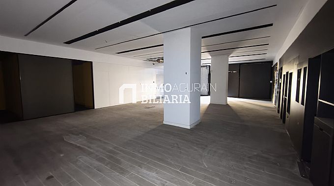 LOCAL EN MARCELO CELAYETA