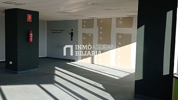 OFICINA DE 200 m aprox. A LA VENTA 