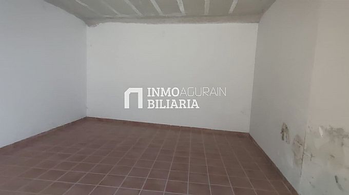 LOCAL EN CALLE GARCIA GOYENA DE TAFALLA