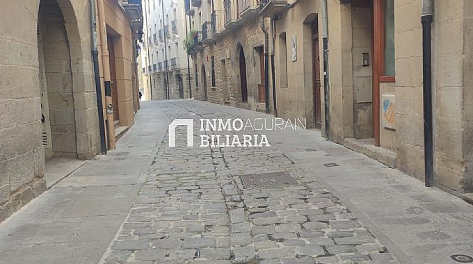 LOCAL EN CALLE GARCIA GOYENA DE TAFALLA
