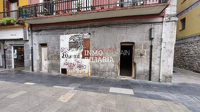 LOCAL EN TOLOSA