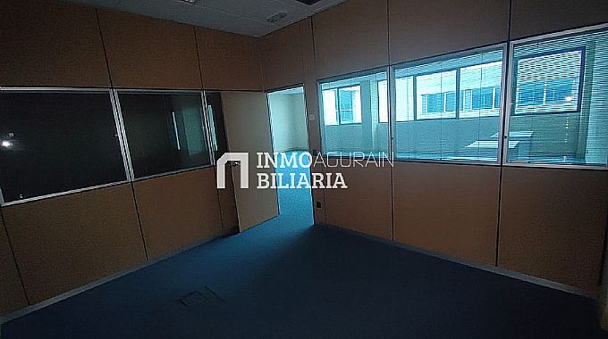 Venta de local comercial en Vitoria-Gasteiz