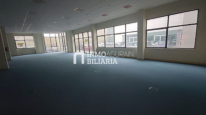 Venta de local comercial en Vitoria-Gasteiz