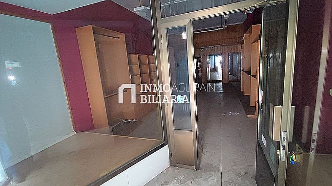 Venta de local comercial en Vitoria-Gasteiz
