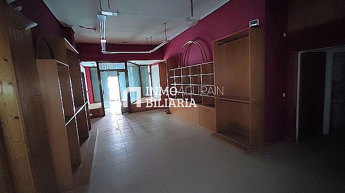 Venta de local comercial en Vitoria-Gasteiz