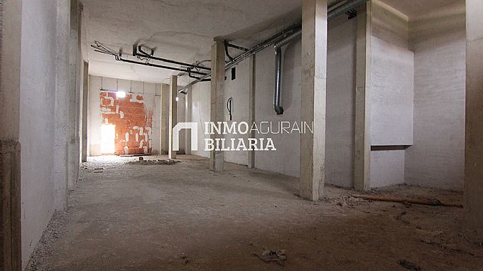 Venta de local comercial en Vitoria-Gasteiz