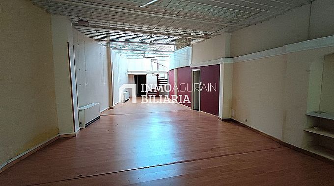Venta de local comercial en Vitoria-Gasteiz