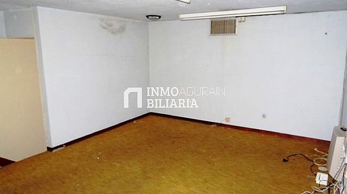 Venta de local comercial en Vitoria-Gasteiz