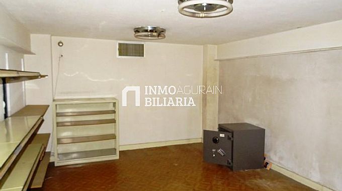Venta de local comercial en Vitoria-Gasteiz